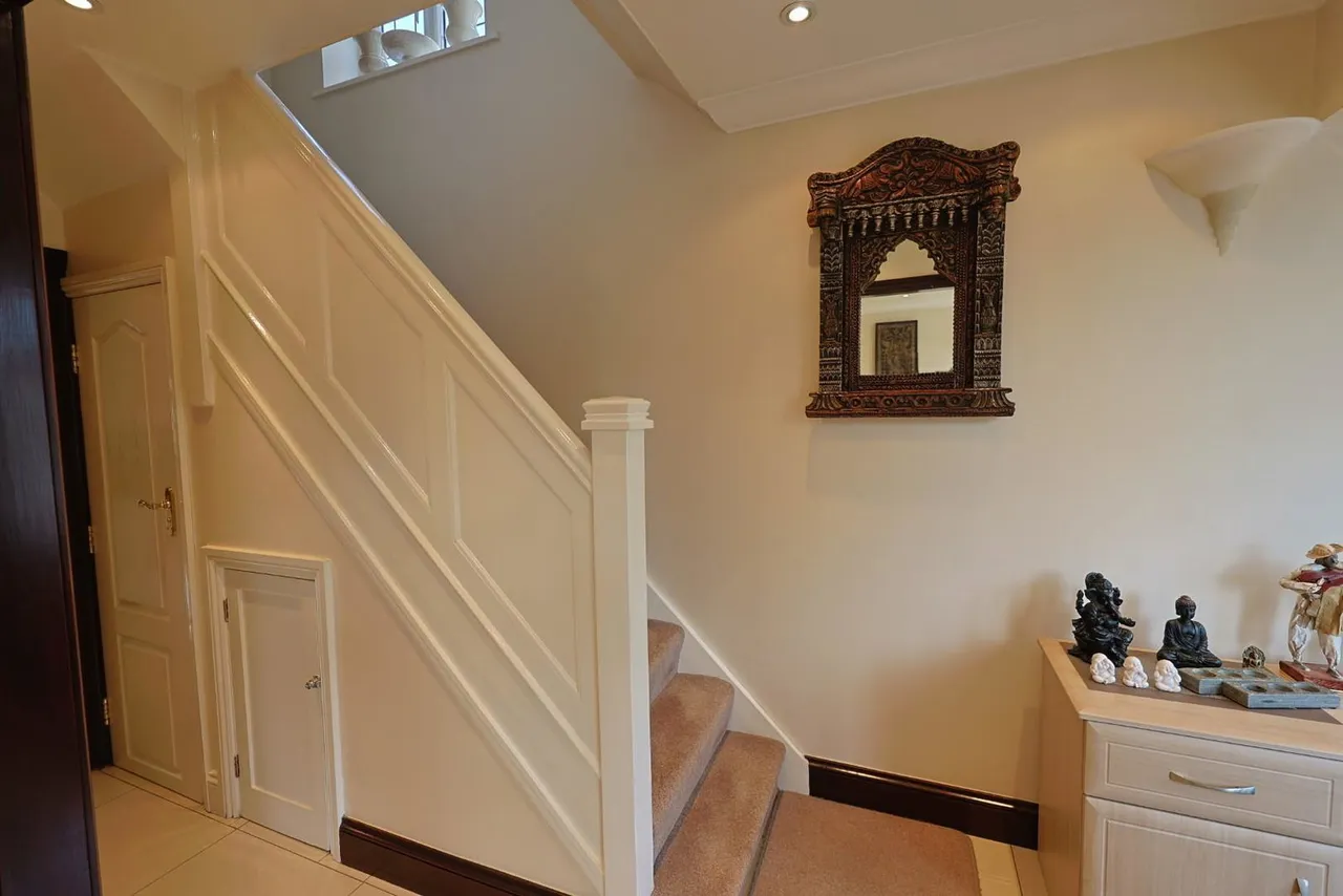Langley Crescent, Edgware, photo 18