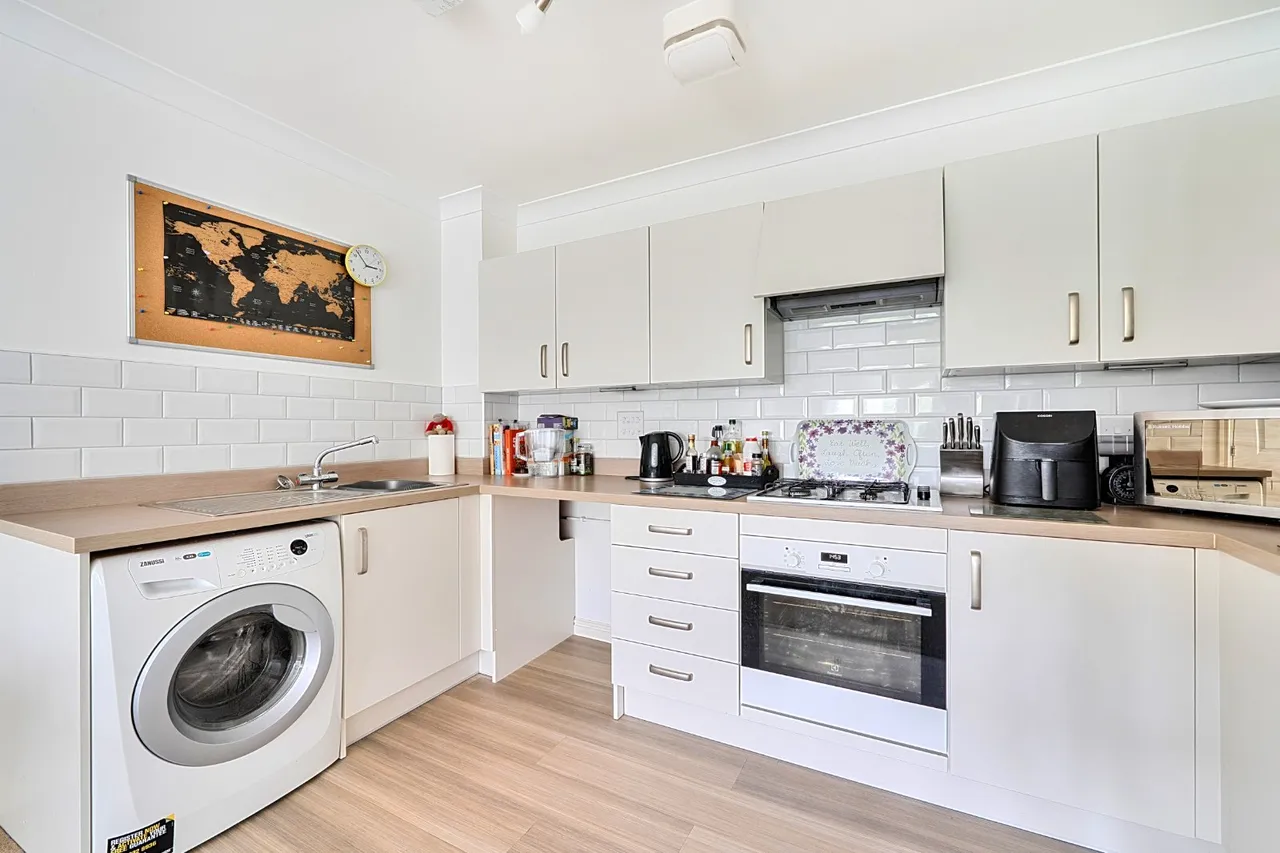 Repton Avenue, Ashford, TN23, photo 5