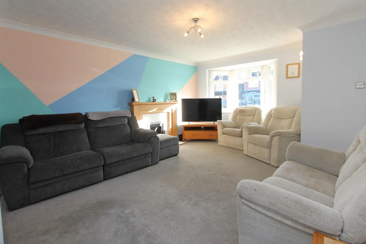 Ensall Drive, Stourbridge, photo 3