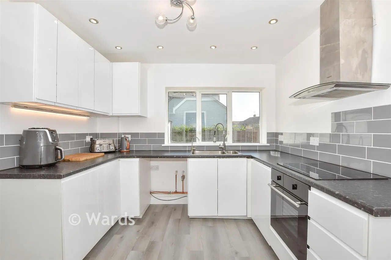 Heathside Avenue, Coxheath, ME17, photo 4