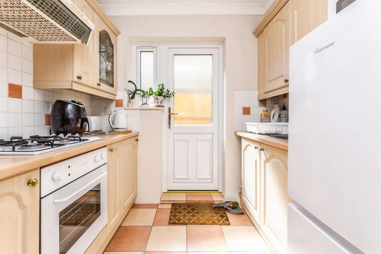 Lenham Road, THORNTON HEATH, Surrey, CR7, photo 12