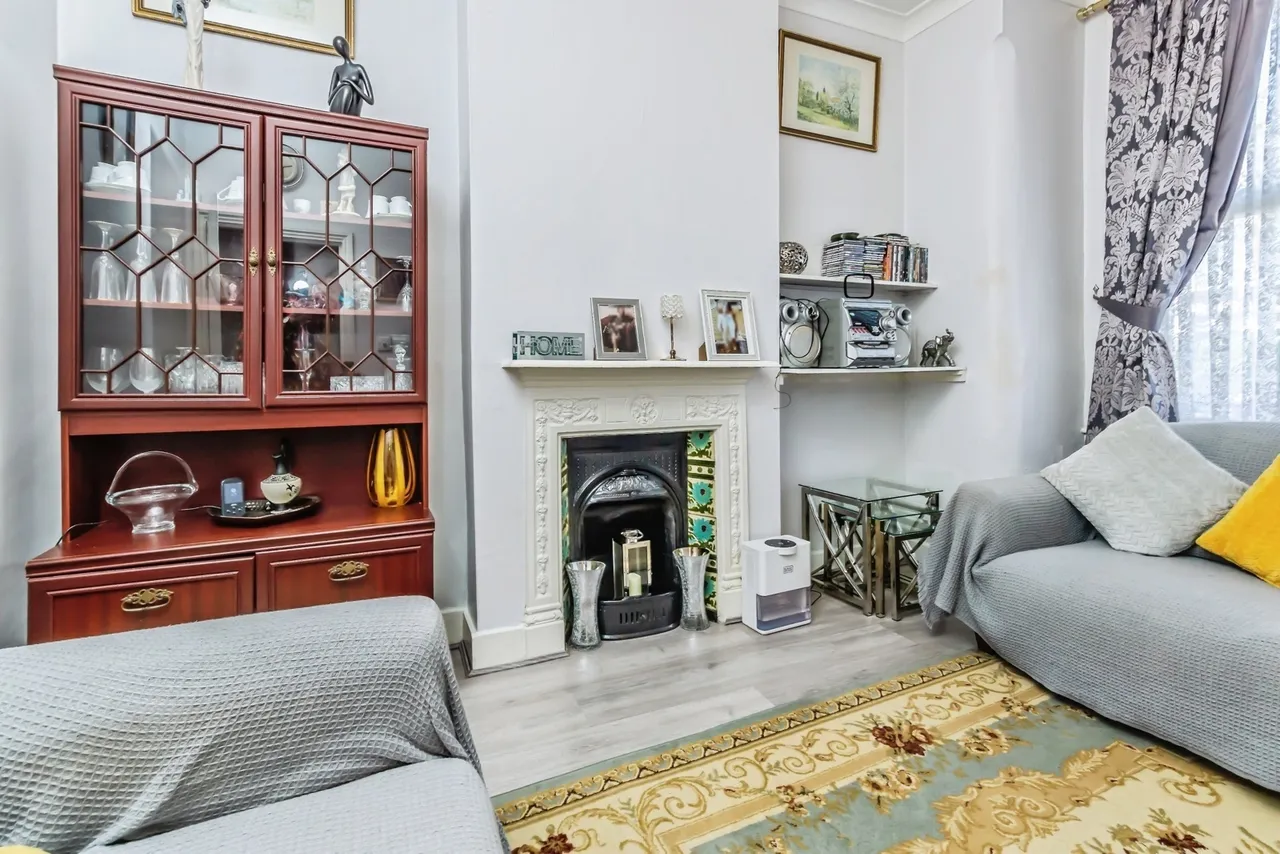 Lenham Road, THORNTON HEATH, Surrey, CR7, photo 5