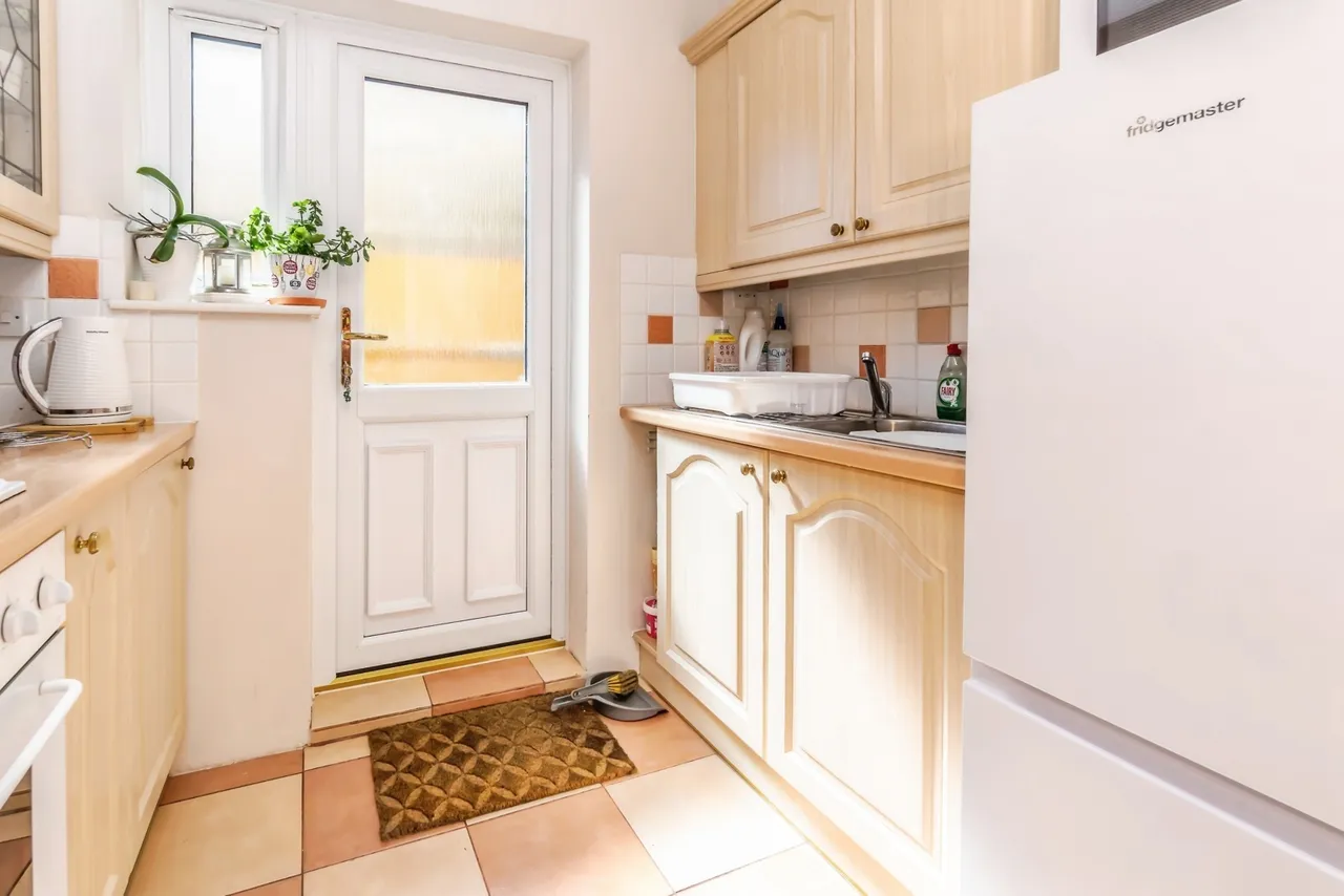 Lenham Road, THORNTON HEATH, Surrey, CR7, photo 13