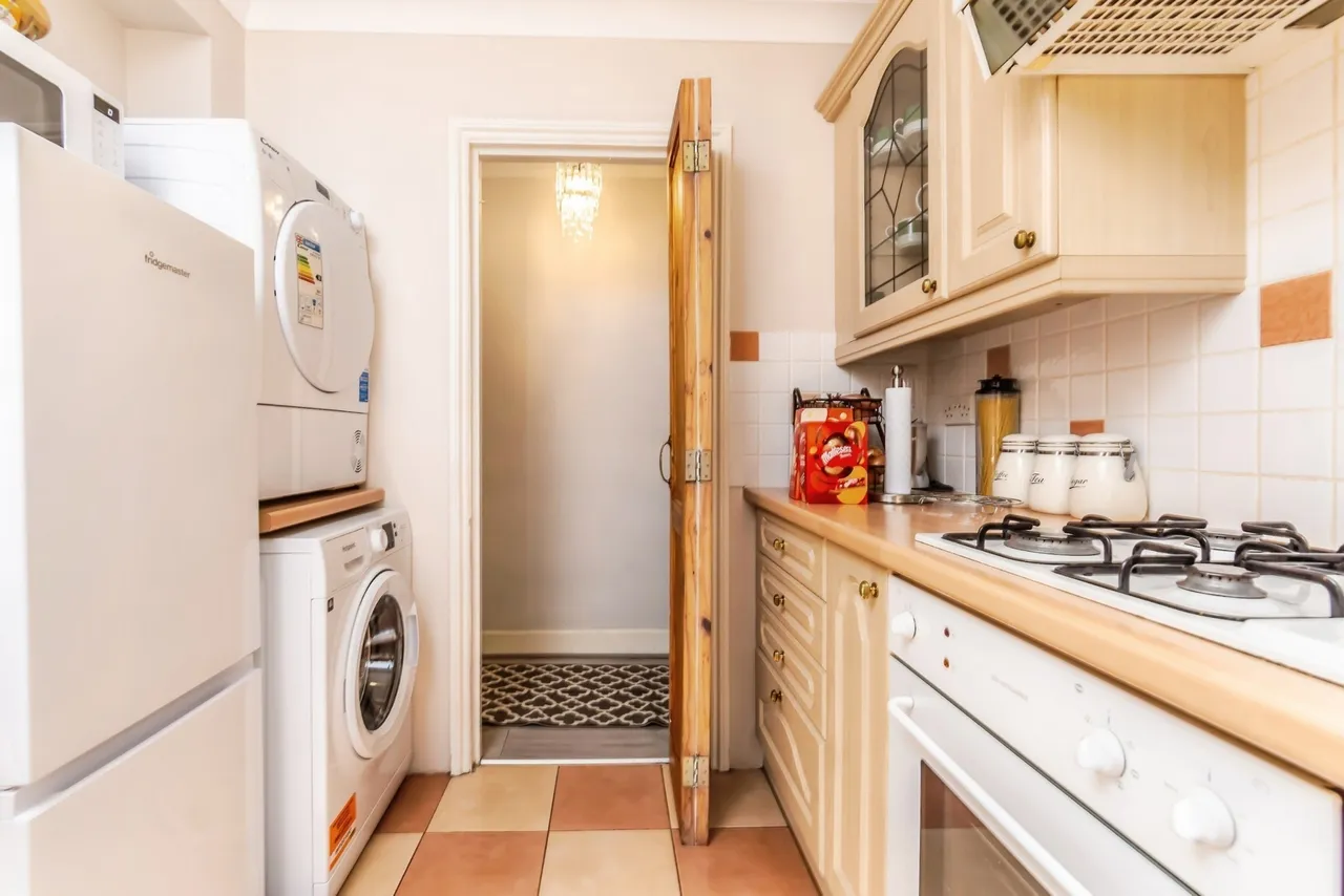 Lenham Road, THORNTON HEATH, Surrey, CR7, photo 14