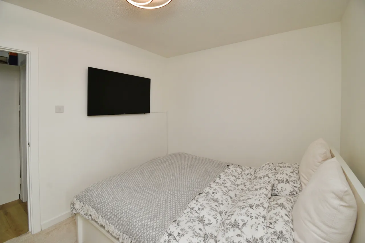 Forsythia Close, Ilford, IG1, photo 11