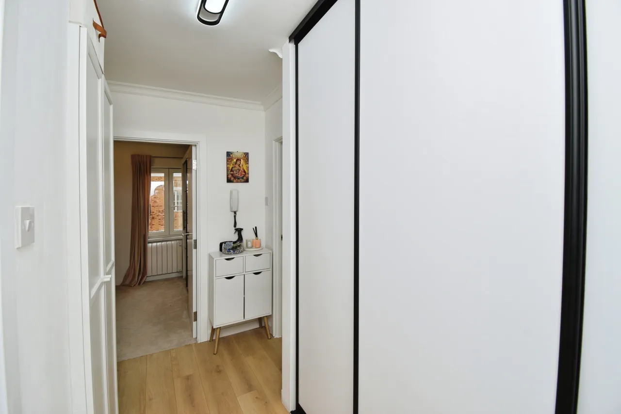 Forsythia Close, Ilford, IG1, photo 13