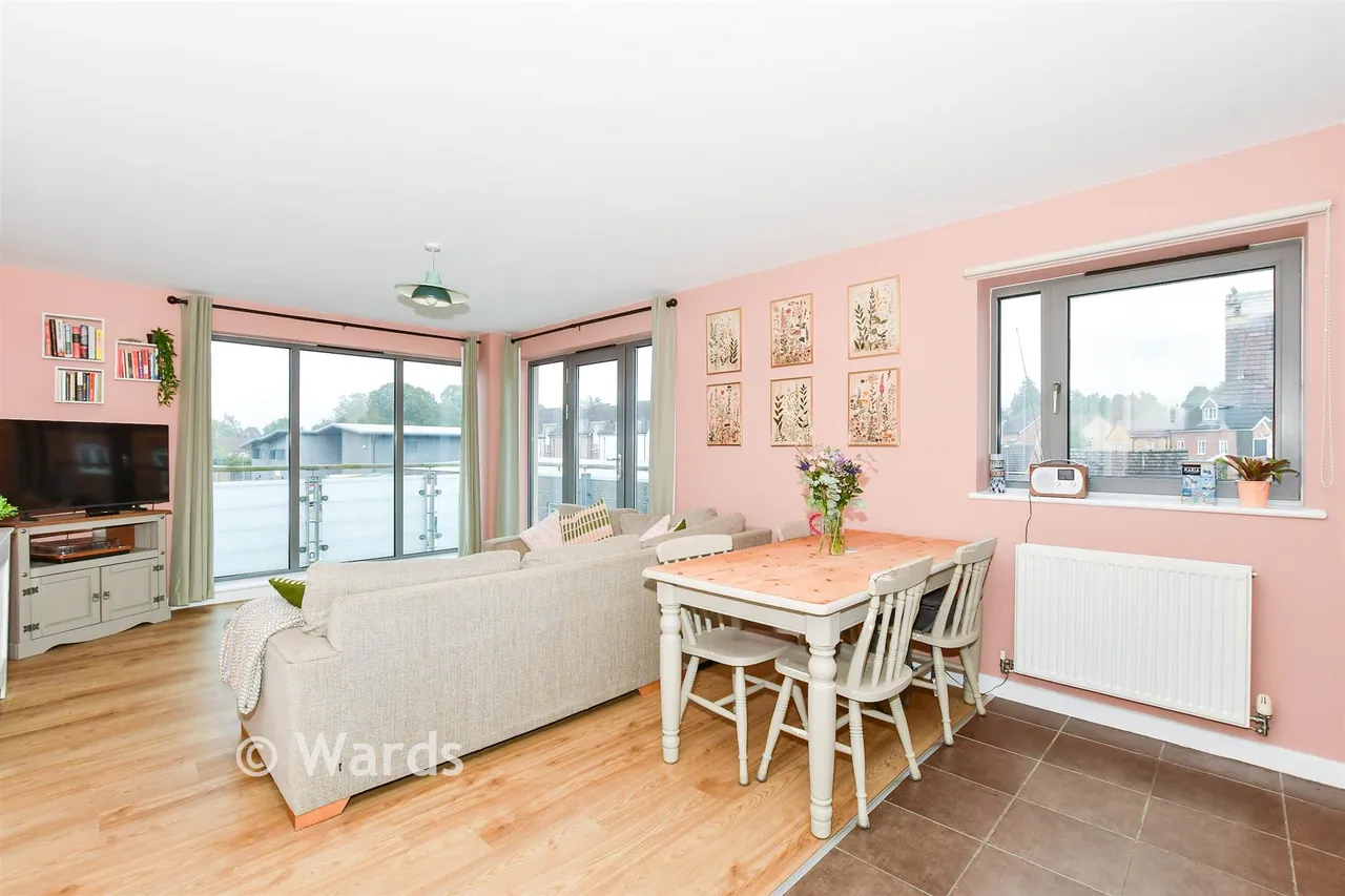 The Farrows, Maidstone, ME15, photo 3