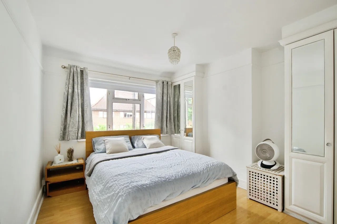 Oxlow Lane, Dagenham, ESSEX, RM9, photo 13