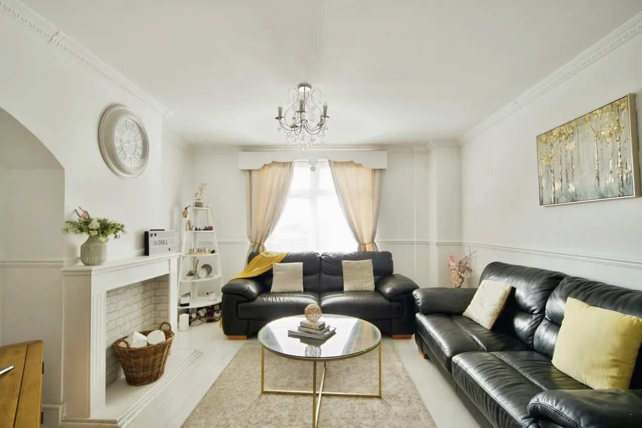 Oxlow Lane, Dagenham, ESSEX, RM9, photo 3