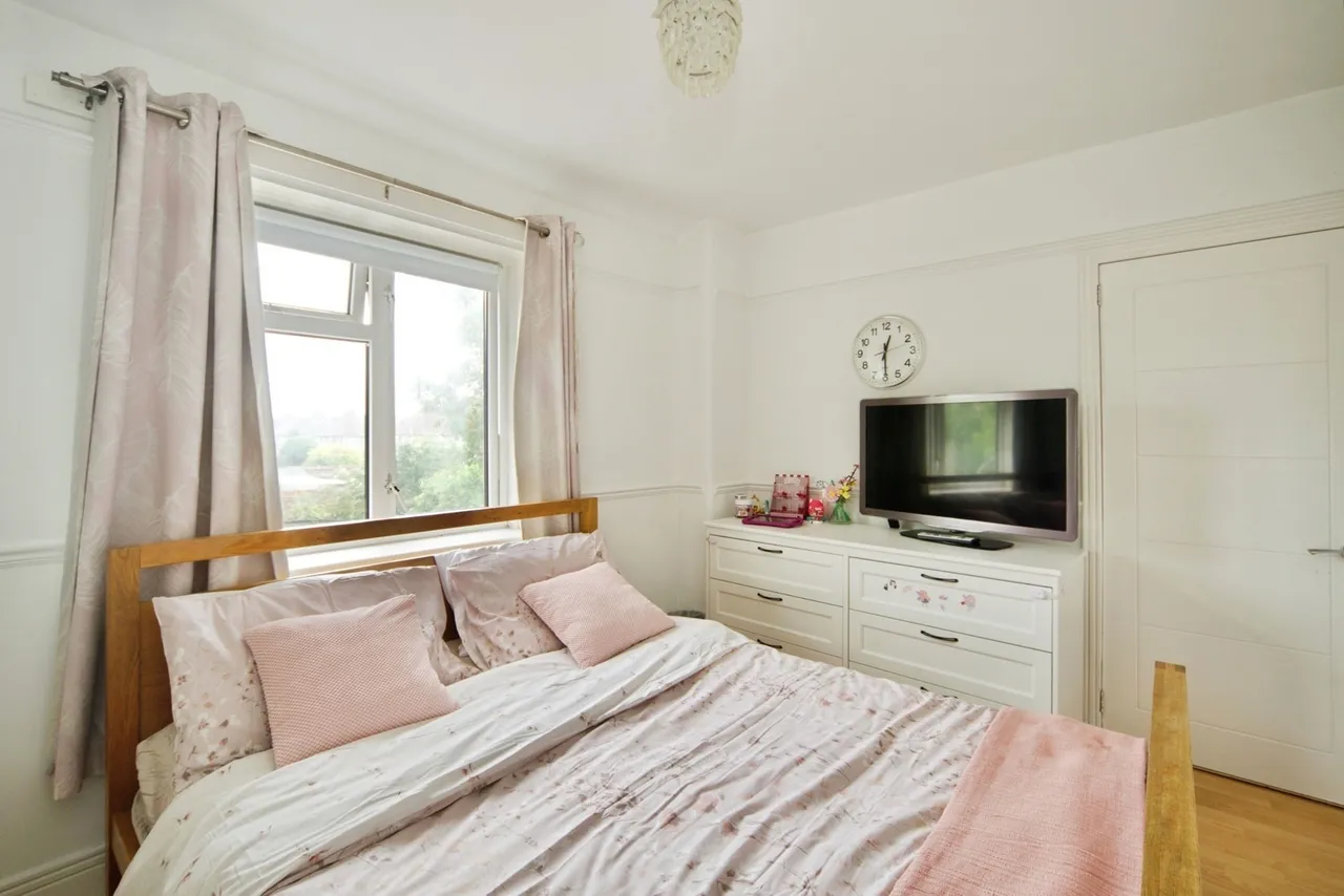 Oxlow Lane, Dagenham, ESSEX, RM9, photo 21
