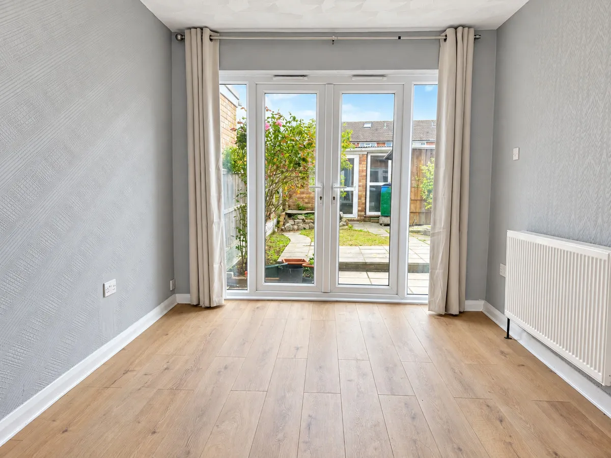Oates Road, Romford, Collier Row, RM5 2HT, photo 3