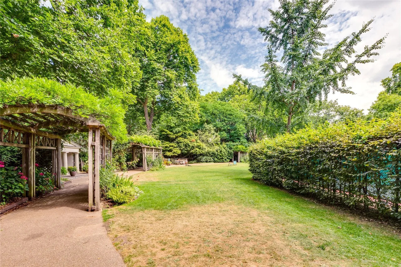 Belgrave Place, London, SW1X, photo 11