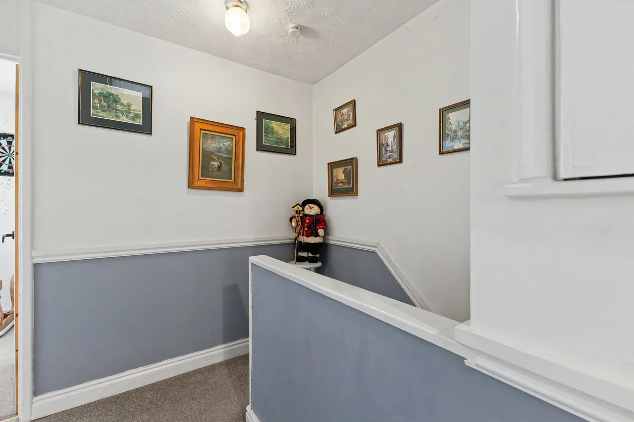 Alexandra Road, Evesham, WR11, photo 13