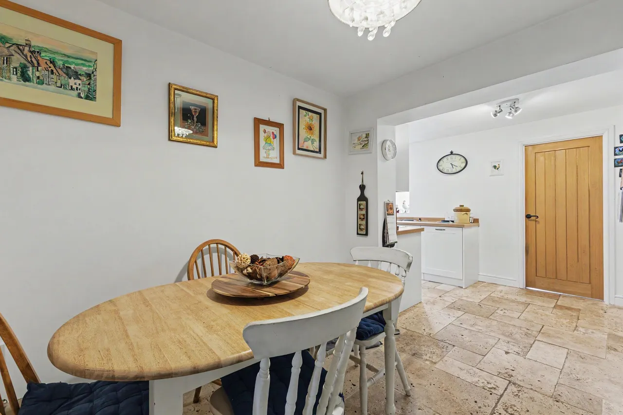 Alexandra Road, Evesham, WR11, photo 6