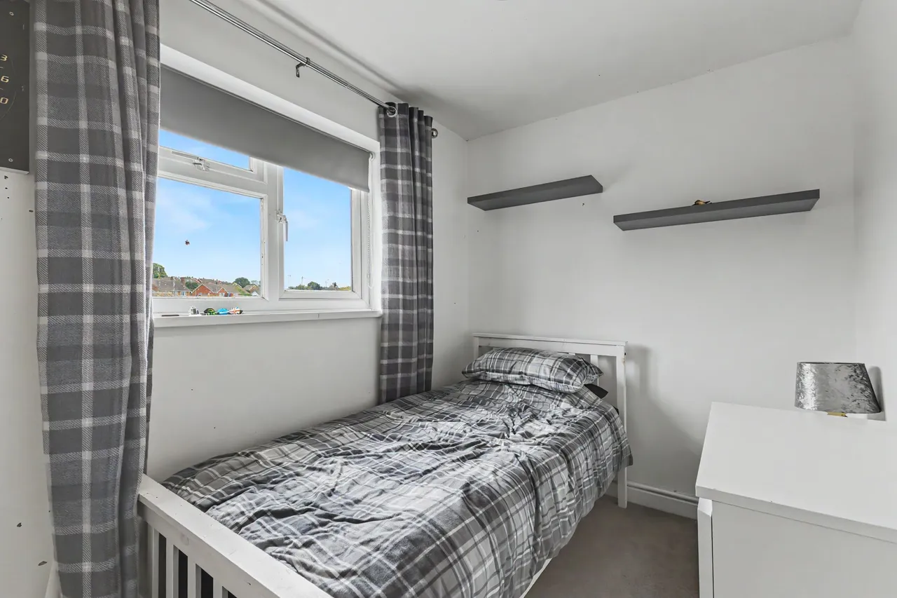 Alexandra Road, Evesham, WR11, photo 12