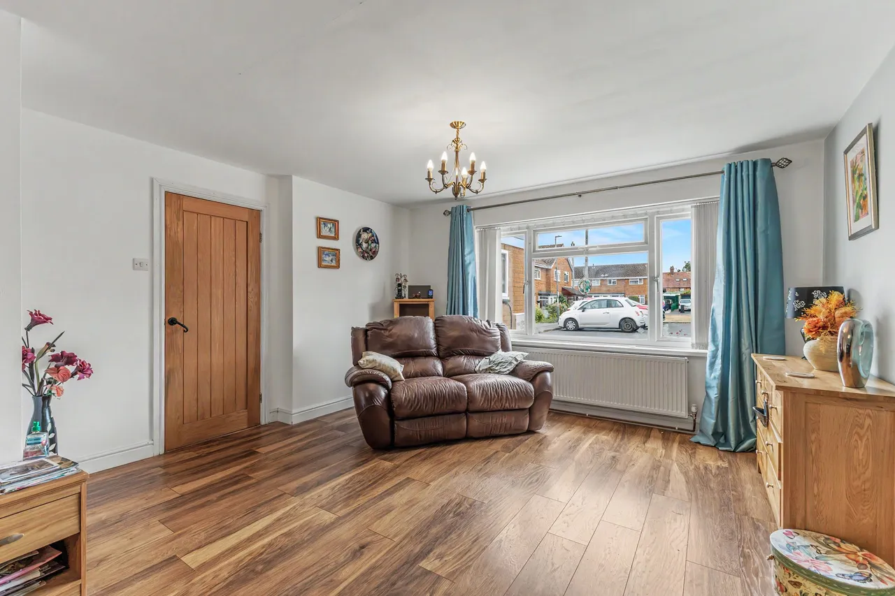 Alexandra Road, Evesham, WR11, photo 9