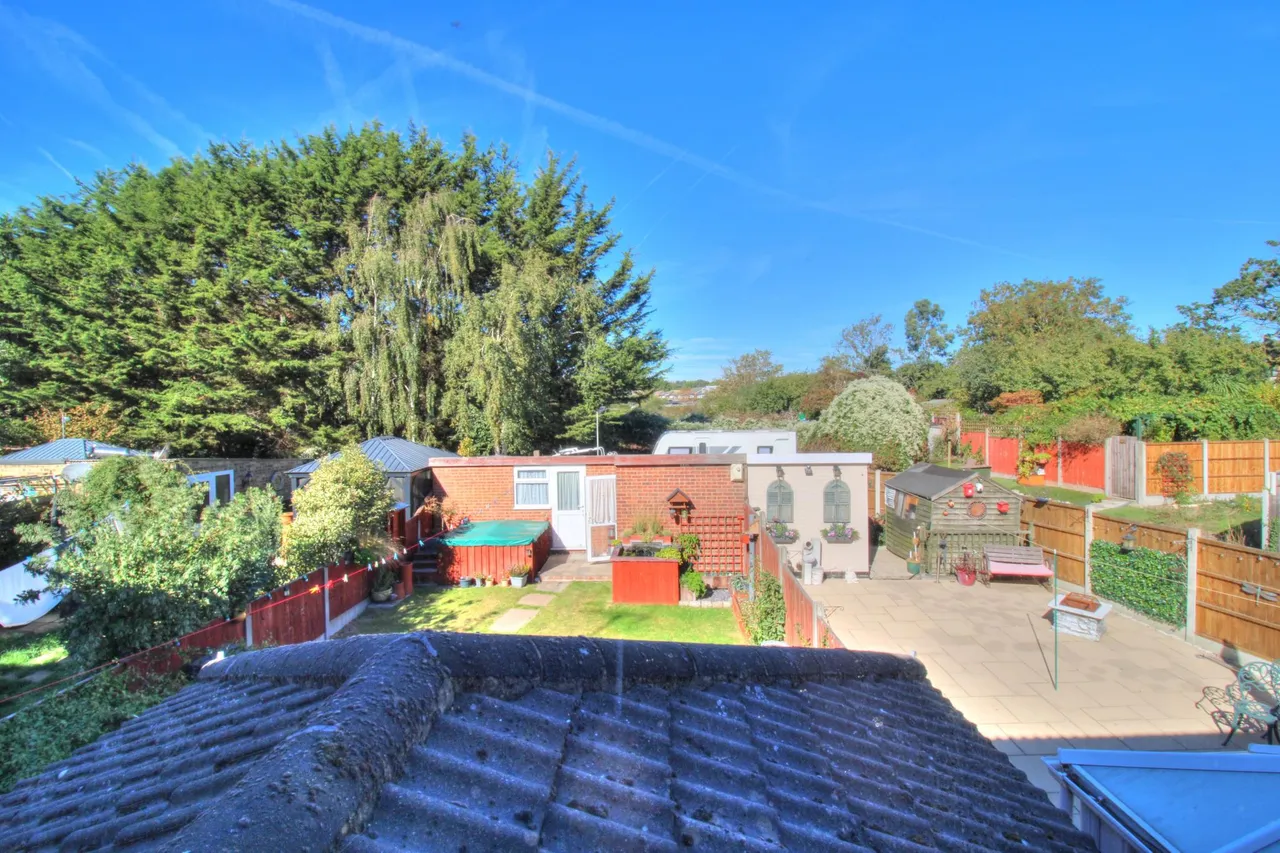 Lower Crescent, Stanford-le-hope, SS17, photo 10