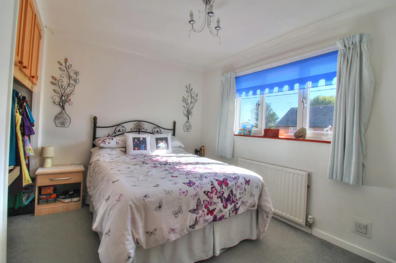 Lower Crescent, Stanford-le-hope, SS17, photo 12