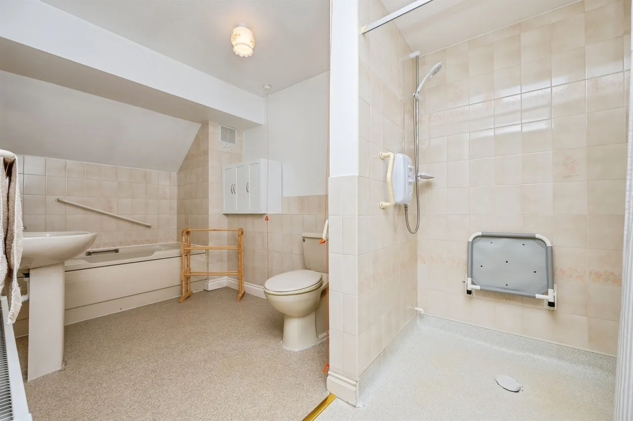 Deerhurst Court, Solihull, B91, photo 11