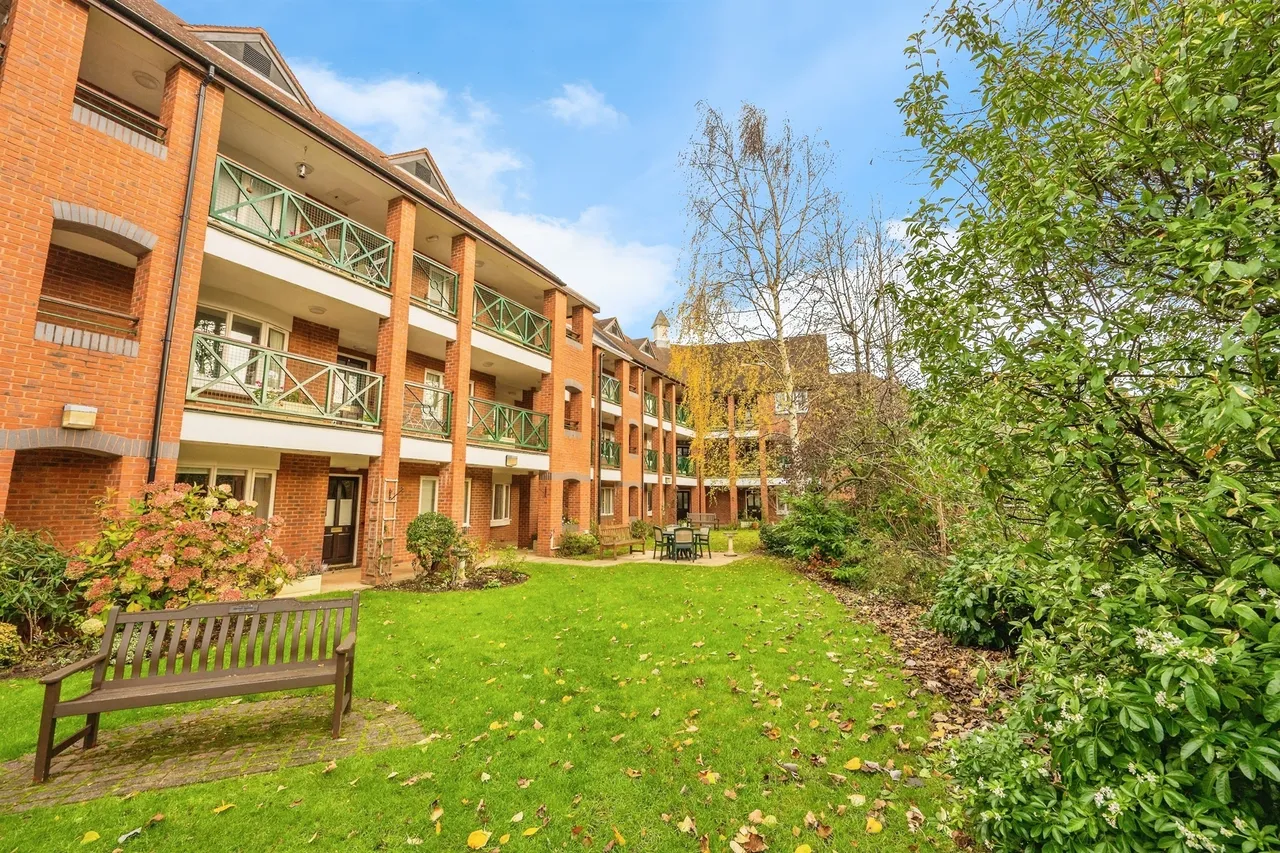Deerhurst Court, Solihull, B91, photo 15