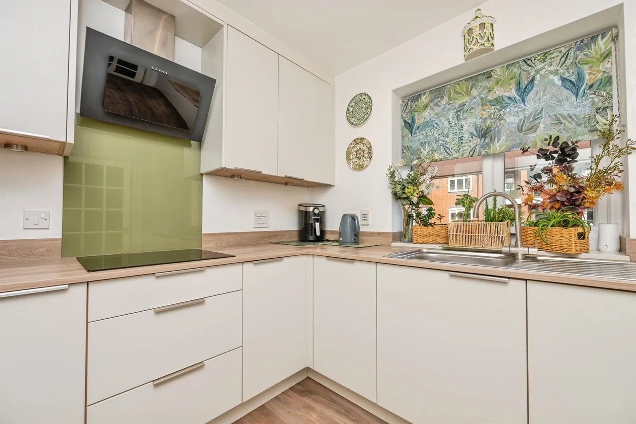 Deerhurst Court, Solihull, B91, photo 6