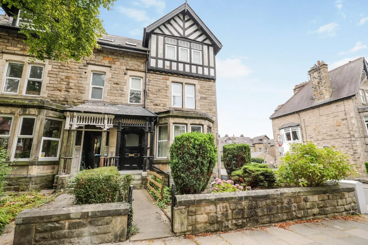 1 bed flat for sale — Dragon Parade, Harrogate