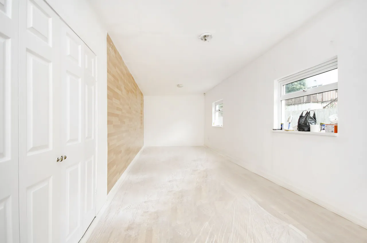 London, NW4, photo 13