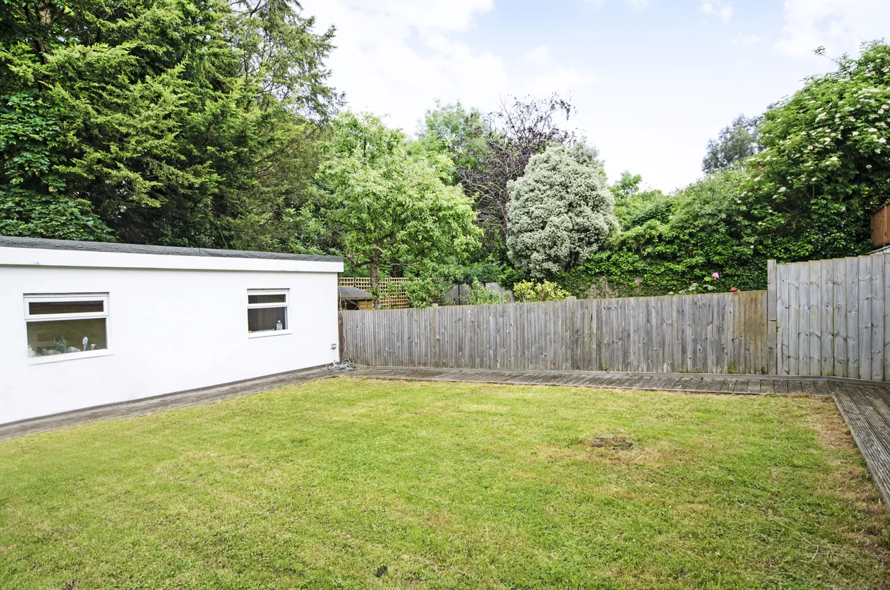 London, NW4, photo 16