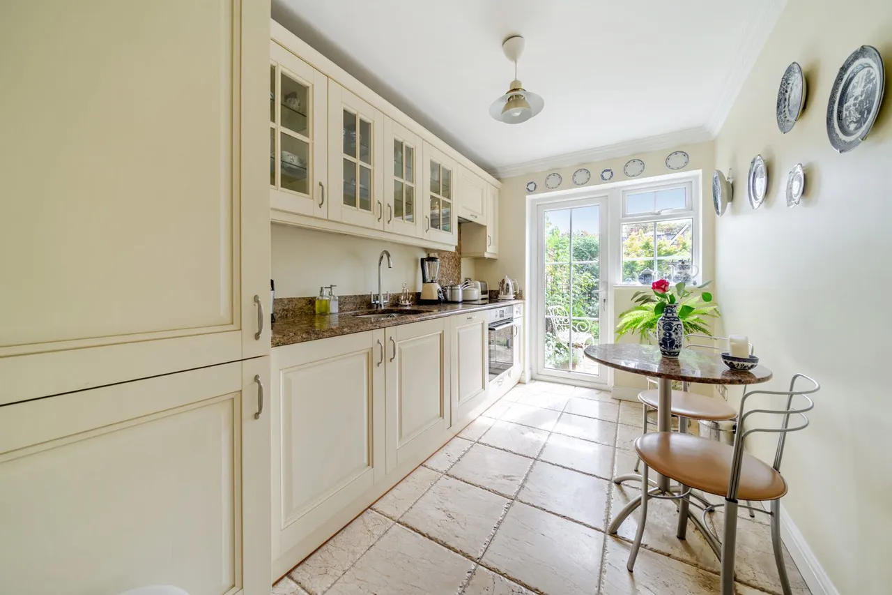 Lambourne Place, SE3, photo 9