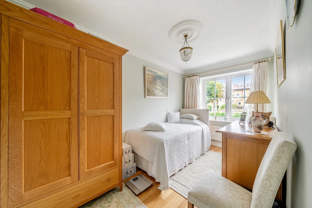 Lambourne Place, SE3, photo 5