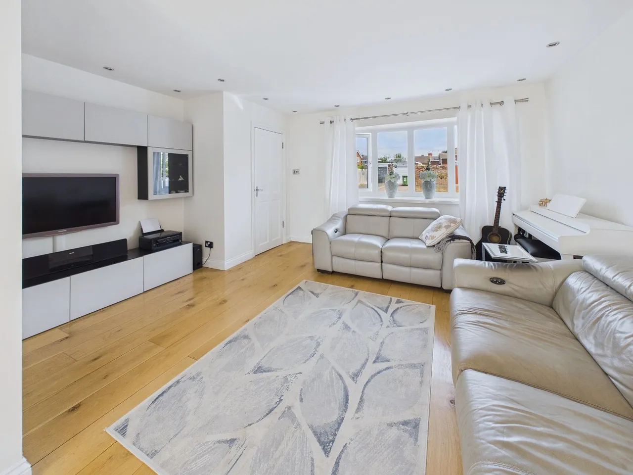 Barns Green, Meole Village, SY3, photo 7