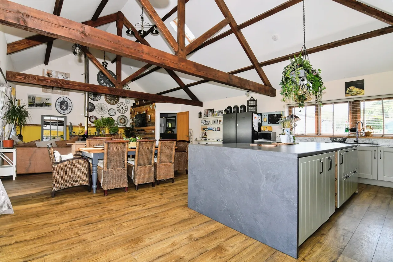 4 bed house for sale, Holsworthy, EX22