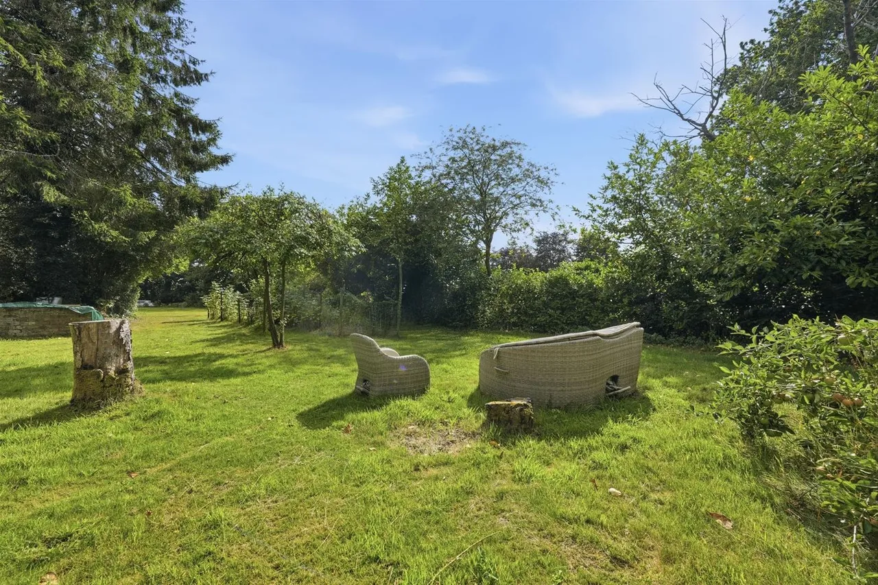 Dark Lane, Henbury, photo 55