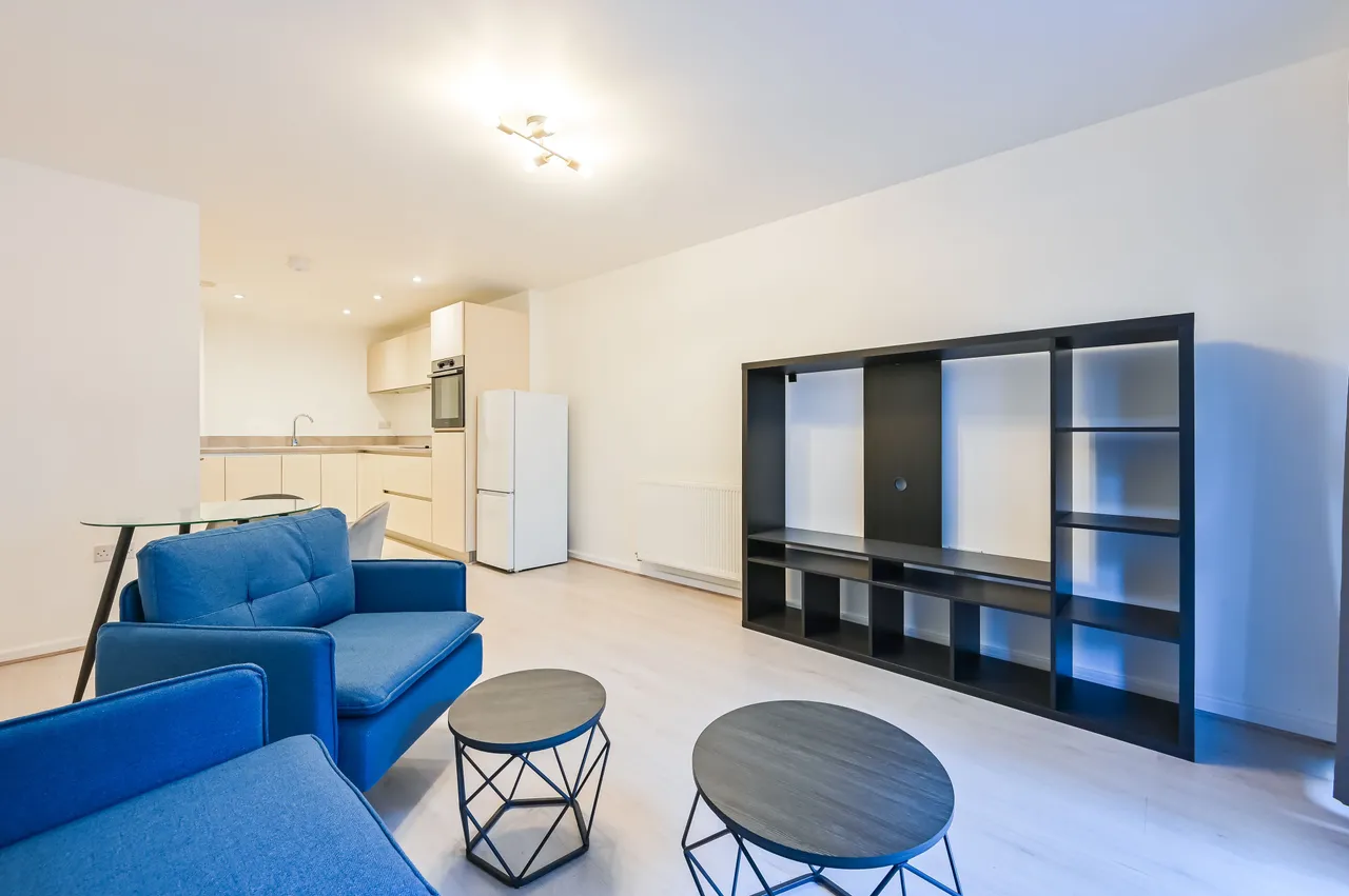 Flat 4, Thorn Apartments, 5 Geoff Cade Way, London, photo 11