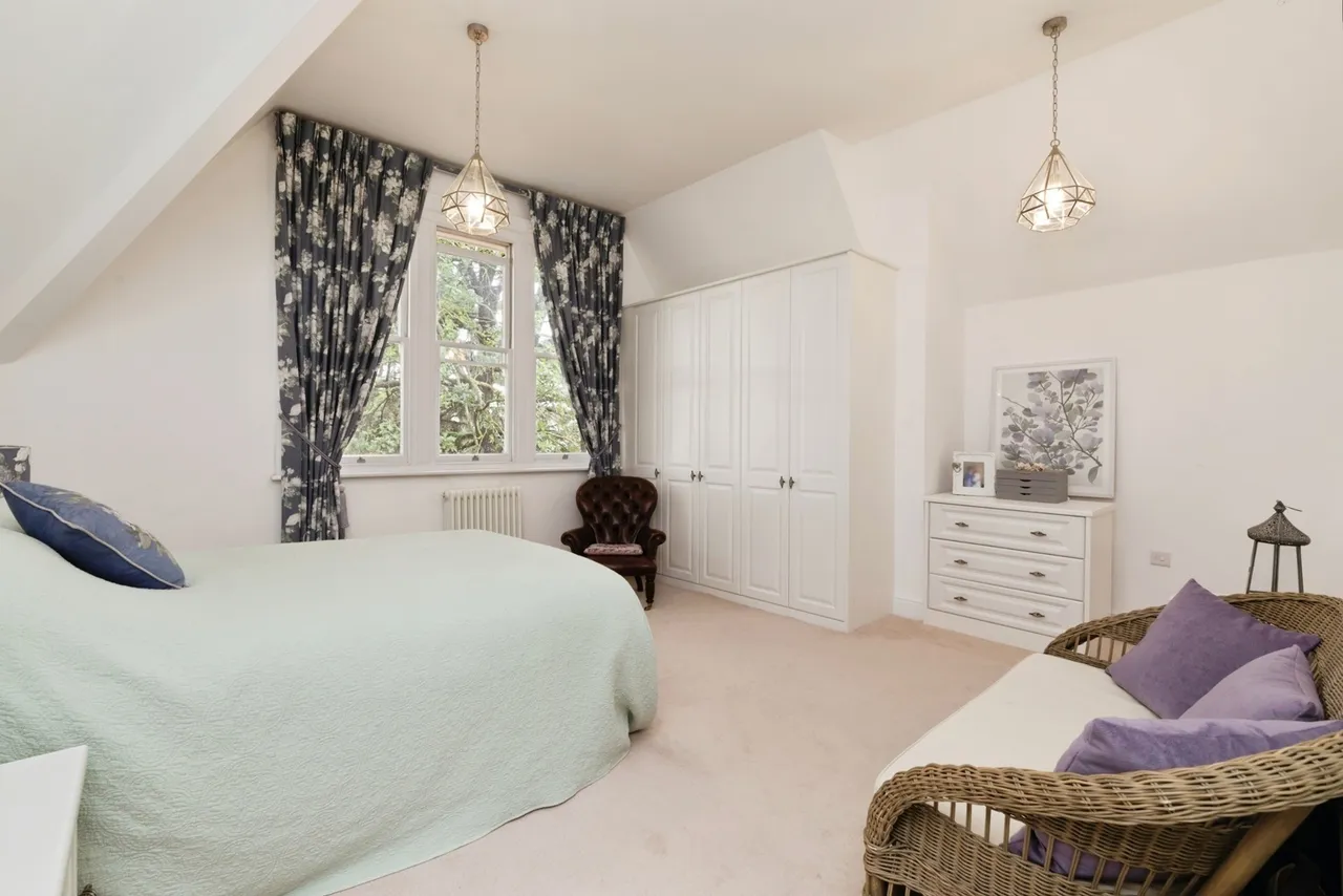 Thomas Barnardo Way, Barkingside, Ilford, IG6, photo 10