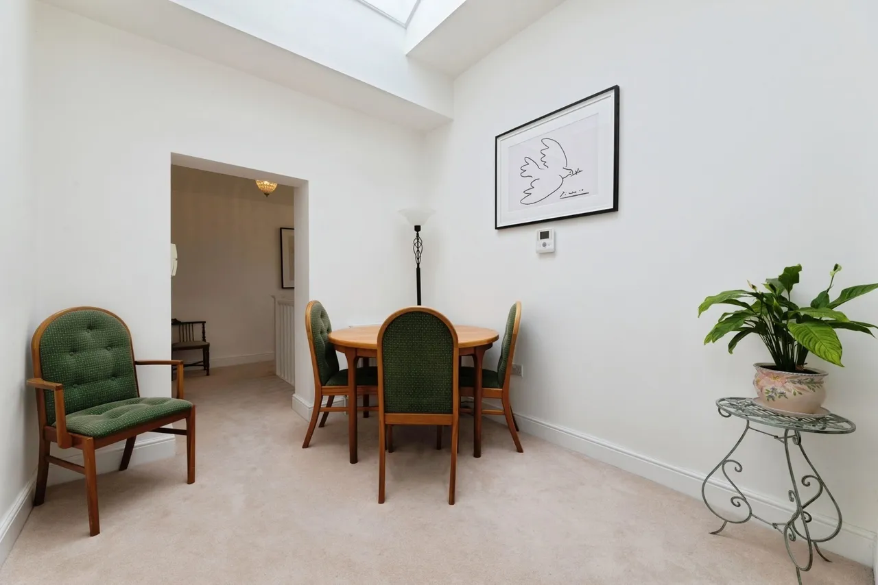 Thomas Barnardo Way, Barkingside, Ilford, IG6, photo 9