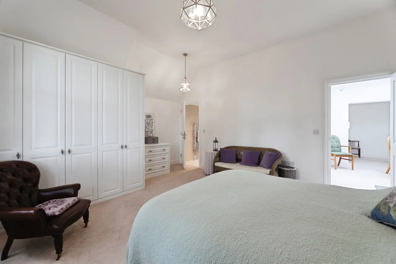 Thomas Barnardo Way, Barkingside, Ilford, IG6, photo 11
