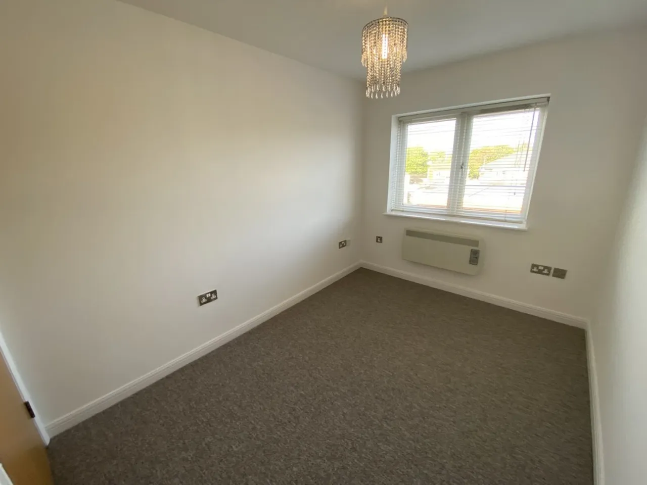 Holdenhurst Road, Bournemouth, photo 7