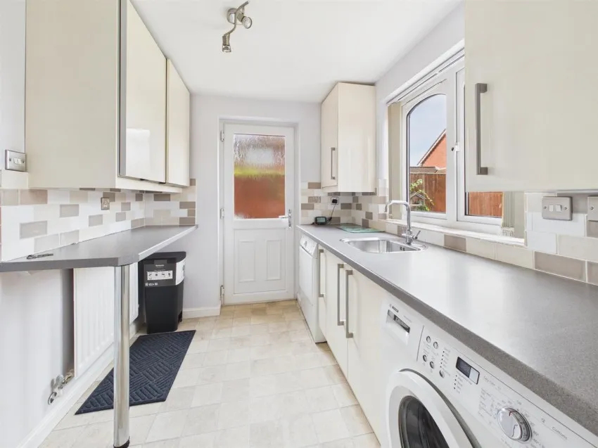 Quail Close, Barnwood, photo 8