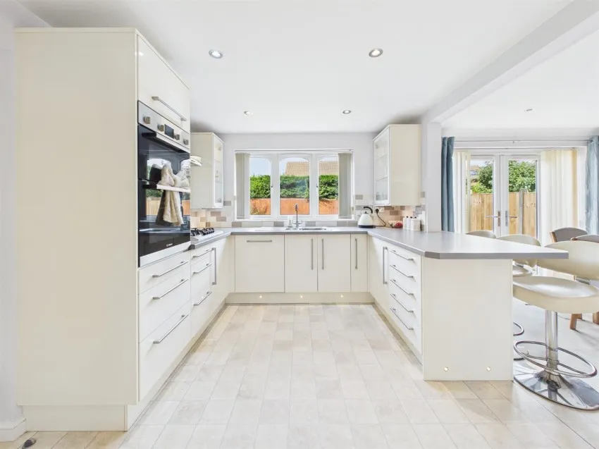Quail Close, Barnwood, photo 5