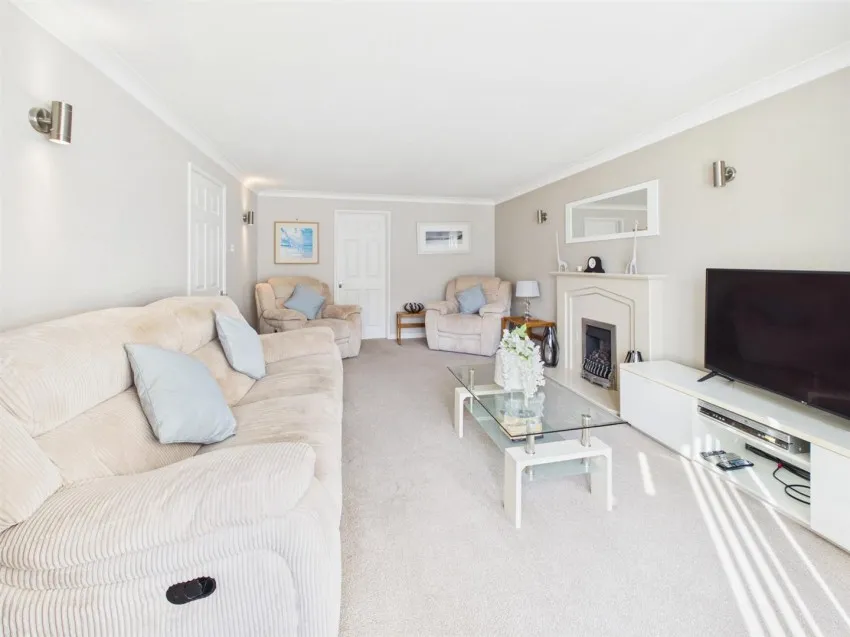 Quail Close, Barnwood, photo 13