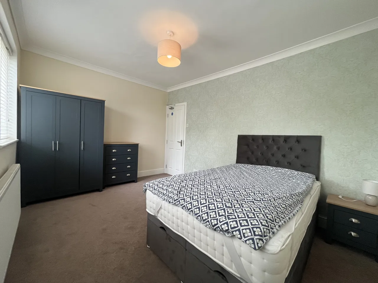 house to rent — Room To Rent, Sandford Road, Balby, DN4 8EU