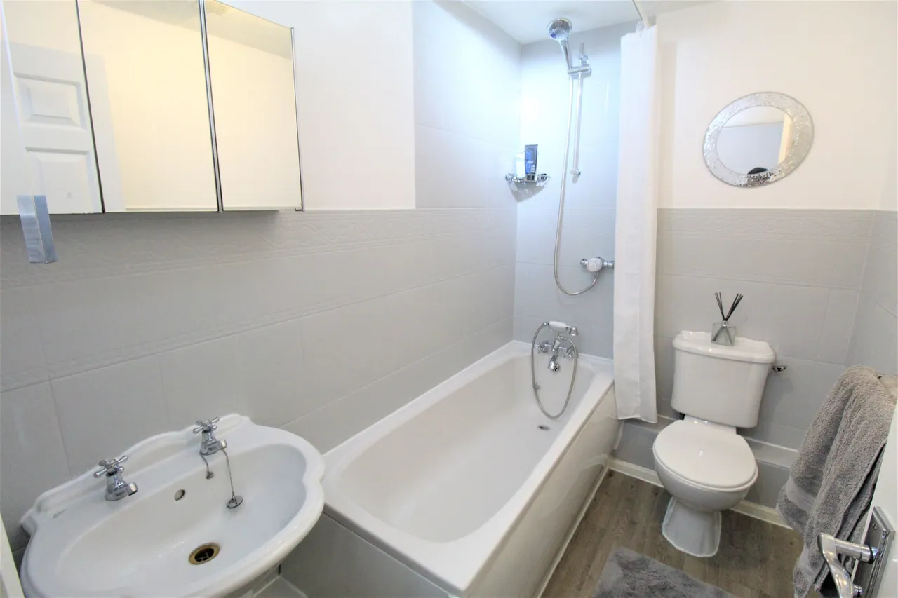 Hedingham Road, Grays, Essex, RM16 6BH, photo 13