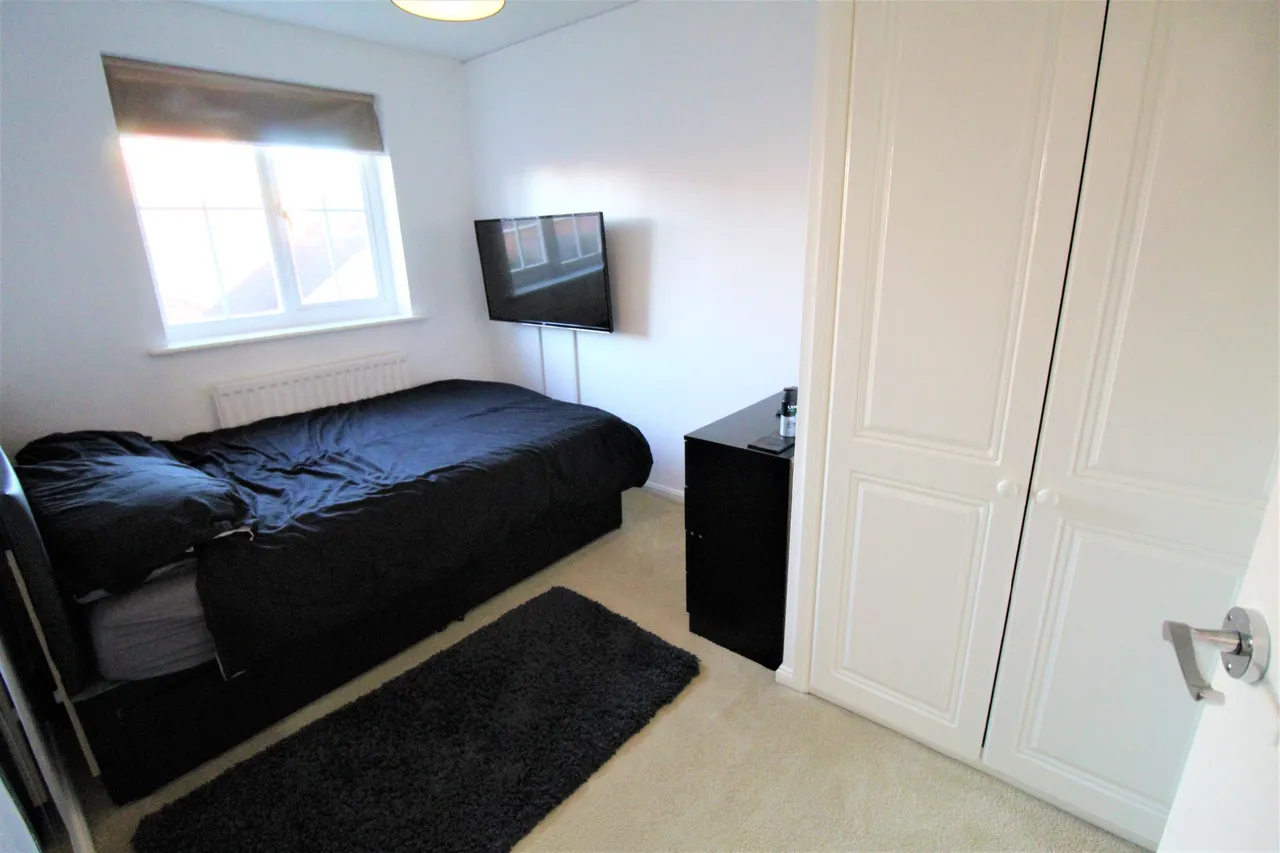 Hedingham Road, Grays, Essex, RM16 6BH, photo 14