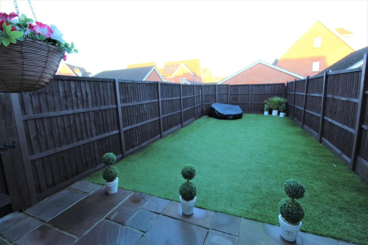 Hedingham Road, Grays, Essex, RM16 6BH, photo 5
