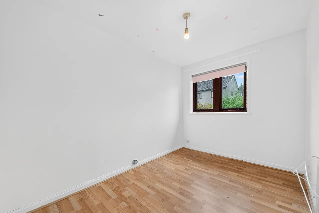 Ballantrae Crescent, Newton Mearns, Glasgow, East Renfrewshire, G77, photo 9