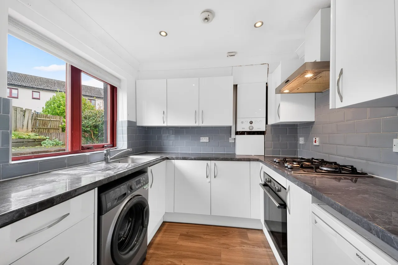 Ballantrae Crescent, Newton Mearns, Glasgow, East Renfrewshire, G77, photo 5