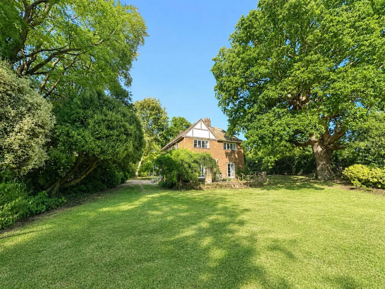 Wickham, photo 4