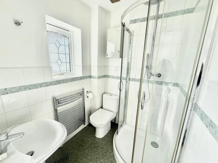 Waveney Drive, Wilmslow, photo 11
