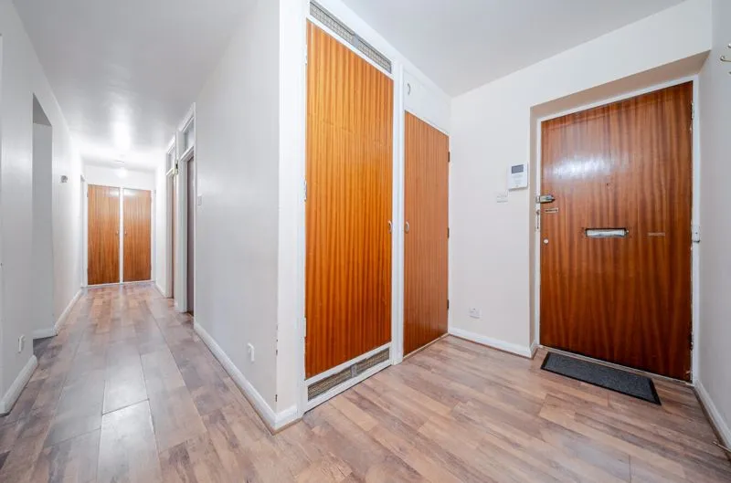 Harestone Valley Road, Flat 1 Orchard Court 82 Harestone Valley Road Caterham Surrey Caterham, Caterham, Surrey, CR36HE, photo 8